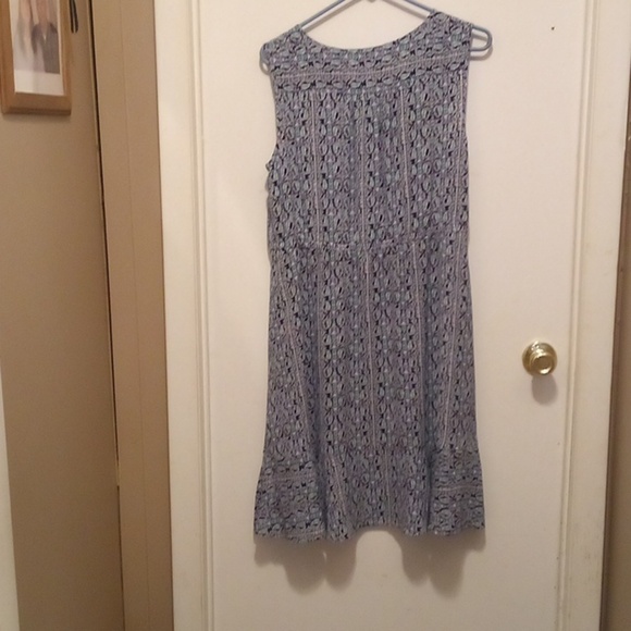 Talbots Paisley Sleeveless Flowing Dress - Size 12P - Picture 8 of 8